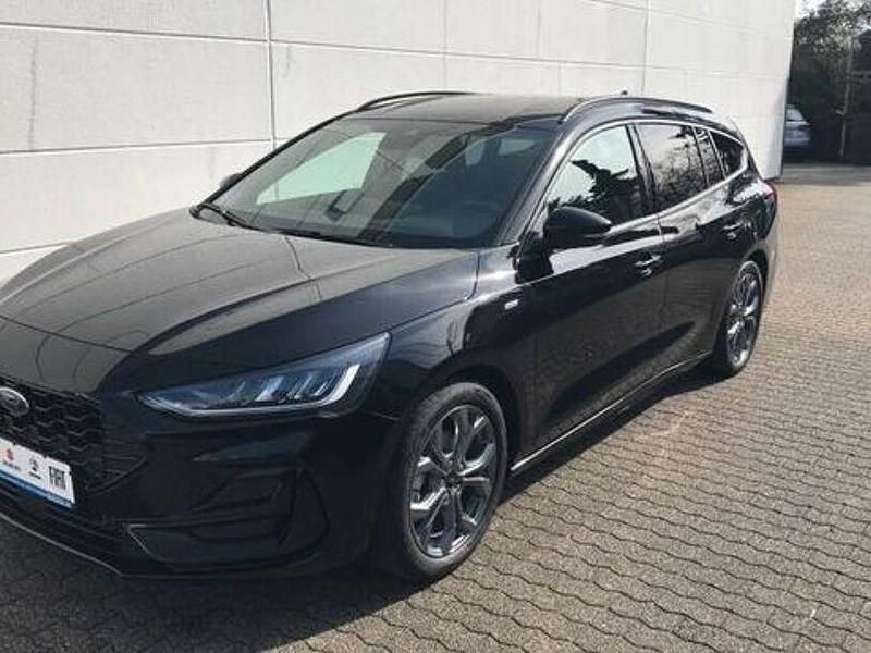 Schwarz Neu 2024 Ford Focus ST-Line X Limousine | 26.790 € (Guter Preis) - Bild 1/4