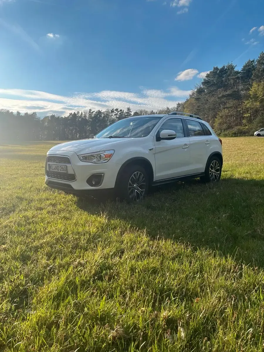 Gebraucht Mitsubishi ASX 116 PS (85 kW) 2016 Weiß SUV