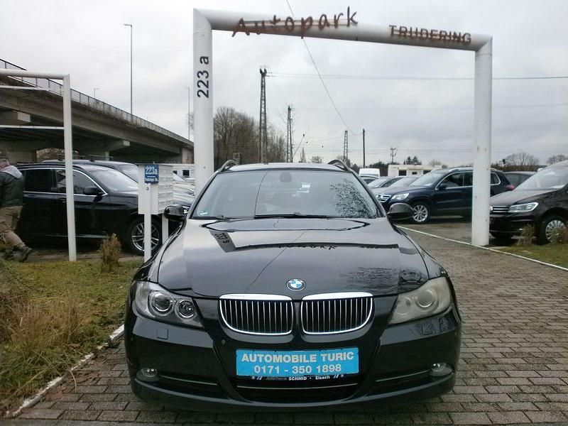 Schwarz Gebraucht 2006 BMW 330 Kombi | 6.999 € (Fairer Preis) - Bild 1/4