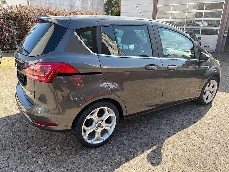 Gebraucht Ford B-MAX Titanium 101 PS (74 kW) 2017 Grau Van / Kleinbus