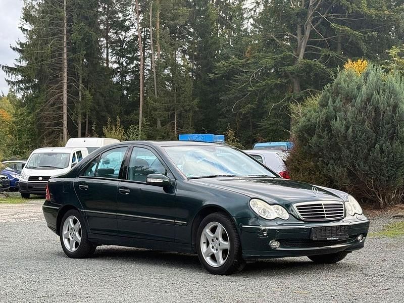 Grün Gebraucht 2003 Mercedes C200 Limousine | 2.999 € (Guter Preis) - Bild 1/4