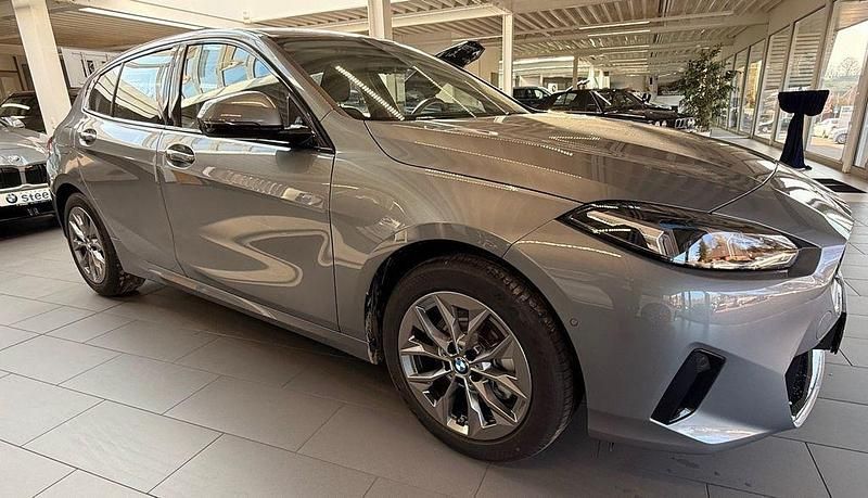 Gebraucht BMW 120 Performance 170 PS (125 kW) 2024 Grau Kleinwagen
