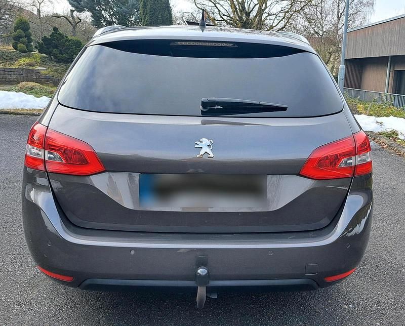Gebraucht Peugeot 308 SW 150 PS (110 kW) 2016 Grau Kombi