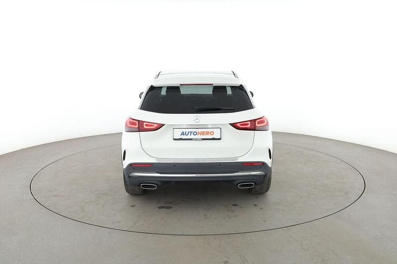 Gebraucht Mercedes GLA200 AMG line 150 PS (110 kW) 2022 Weiß SUV