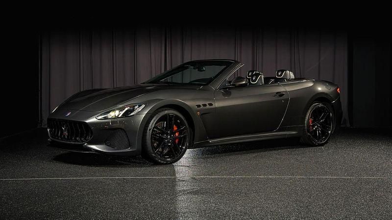 Gebraucht Maserati GranCabrio 460 PS (338 kW) 2019 Grau Cabrio