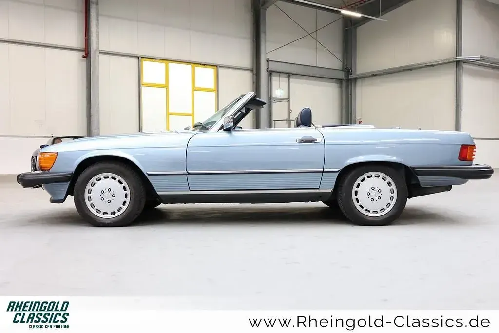 Gebraucht Mercedes 560 231 PS (169 kW) 1987 Blau Cabrio