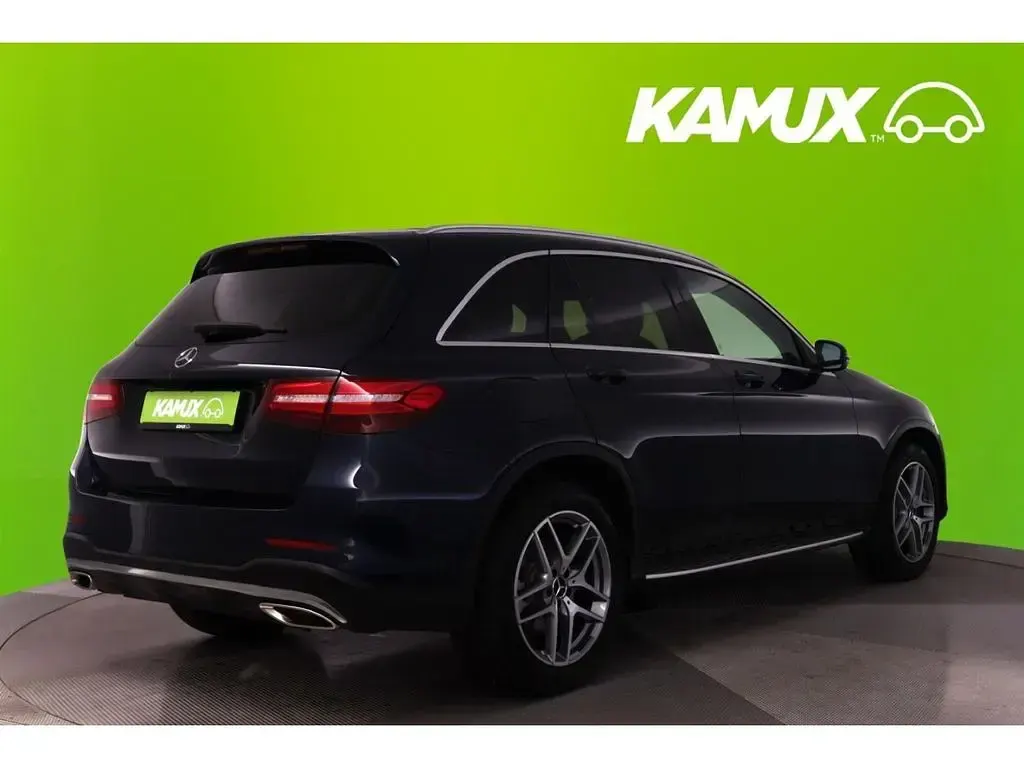 Gebraucht Mercedes GLC250 AMG line 211 PS (155 kW) 2019 Blau SUV