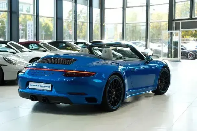 Gebraucht Porsche 911 Carrera 4 GTS Chrono 450 PS (330 kW) 2017 Saphirblaumetallic Cabrio