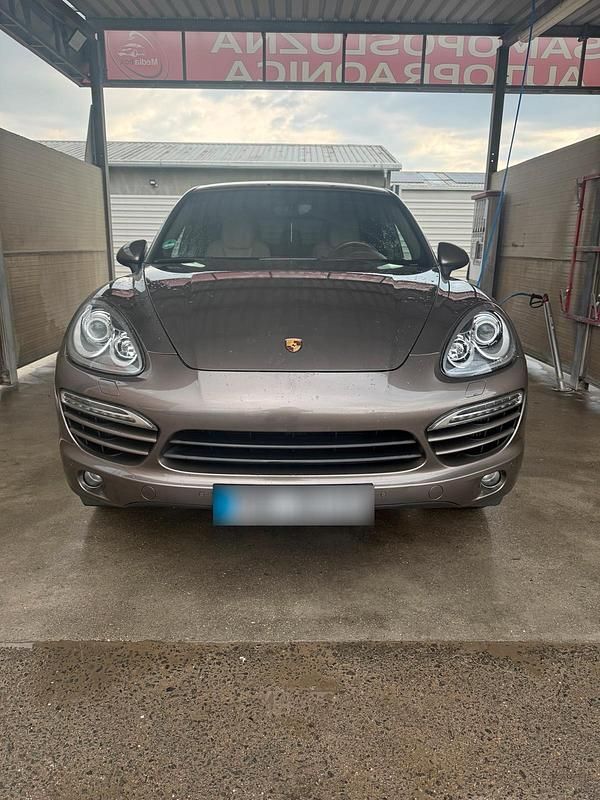 Gebraucht Porsche Cayenne 245 PS (180 kW) 2012 Braun SUV