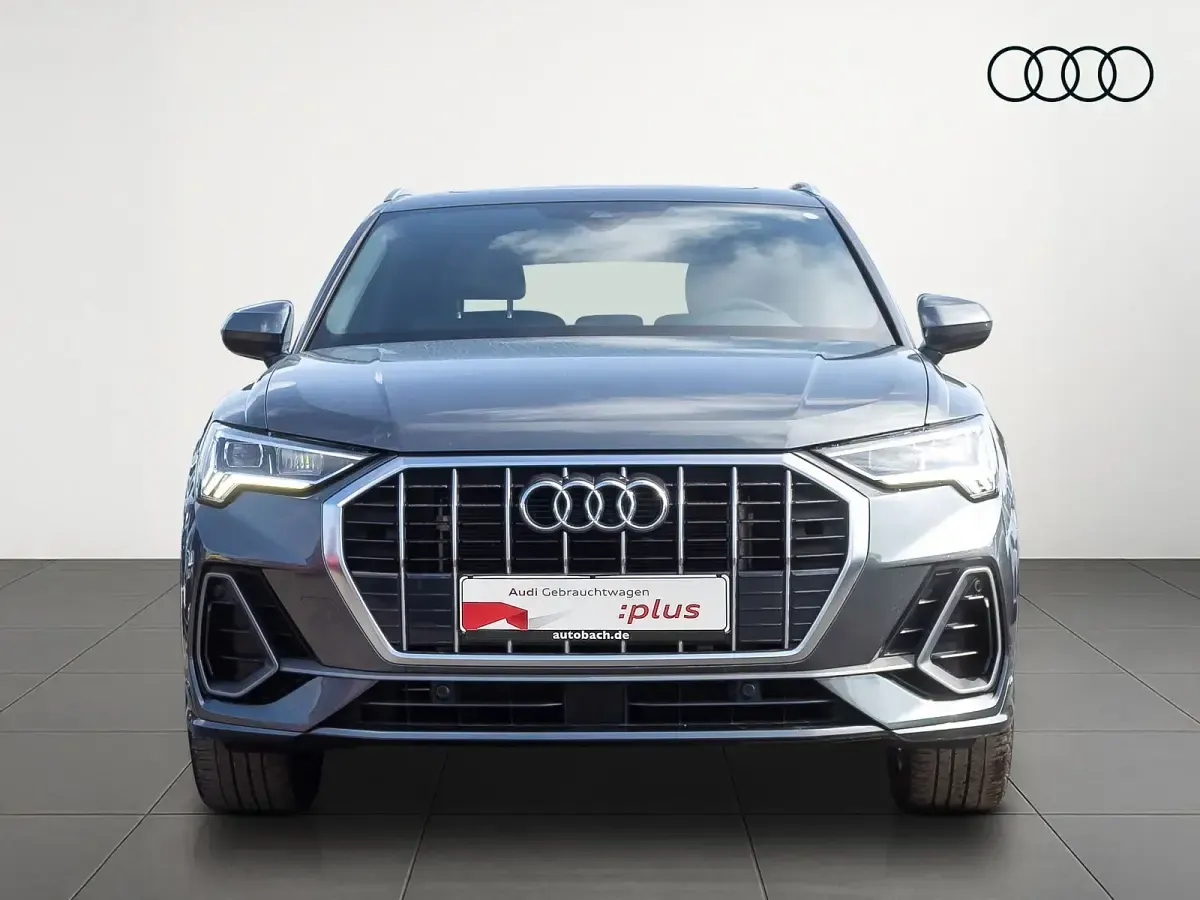 Gebraucht Audi Q3 S-Line 245 PS (180 kW) 2022 Grau SUV