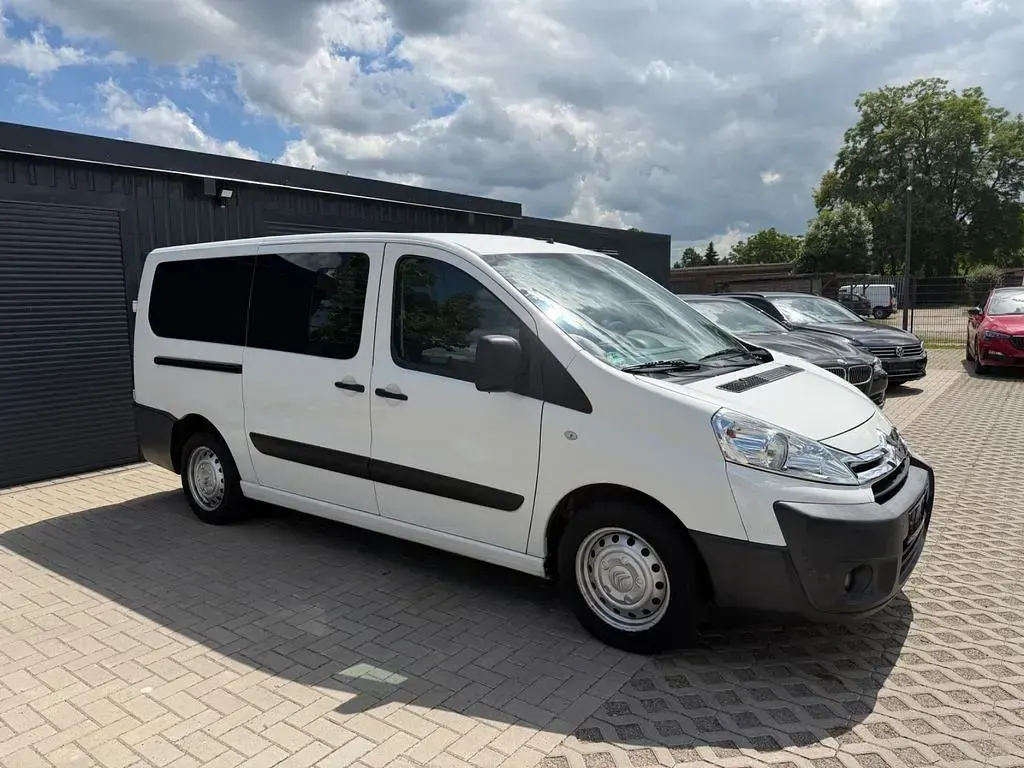 Gebraucht Citroën Jumpy Attraction 163 PS (119 kW) 2013 Weiß Van / Kleinbus