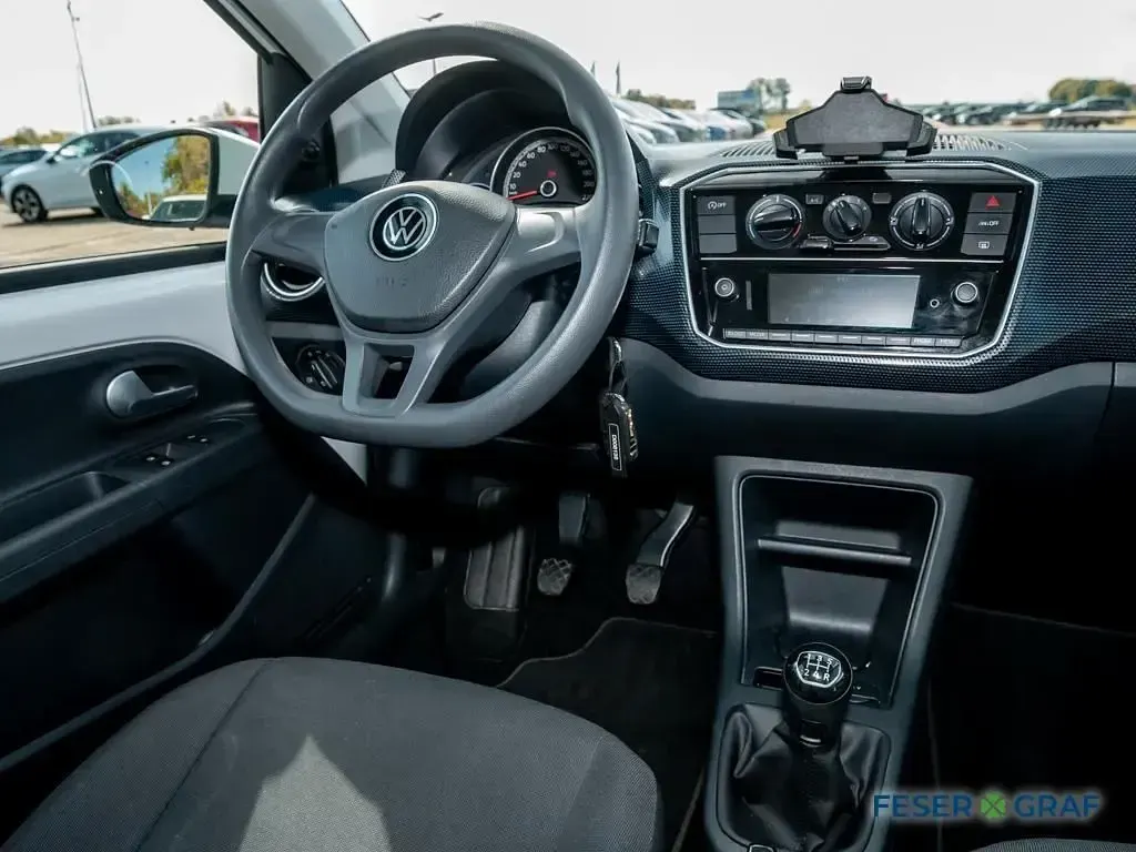 Gebraucht VW up! Move 65 PS (47 kW) 2023 Weiß Kleinwagen