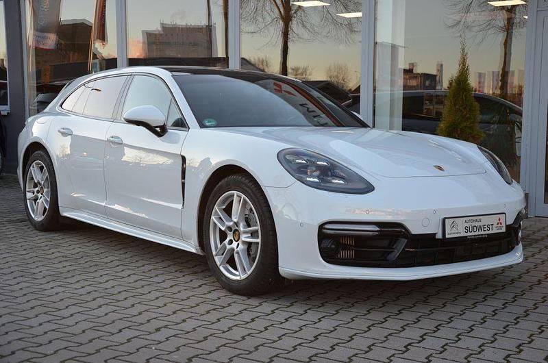 Weiß Gebraucht 2018 Porsche Panamera 4S Sport Turismo Limousine | 72.800 € - Bild 1/4