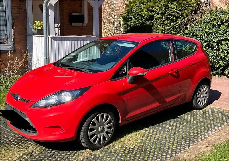 Gebraucht Ford Fiesta 60 PS (44 kW) 2011 Rot Kleinwagen