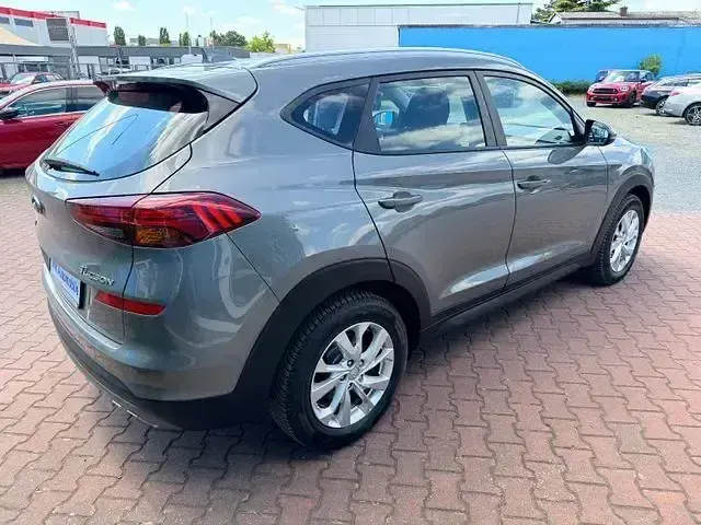 Gebraucht Hyundai Tucson Trend 177 PS (130 kW) 2019 Beige SUV