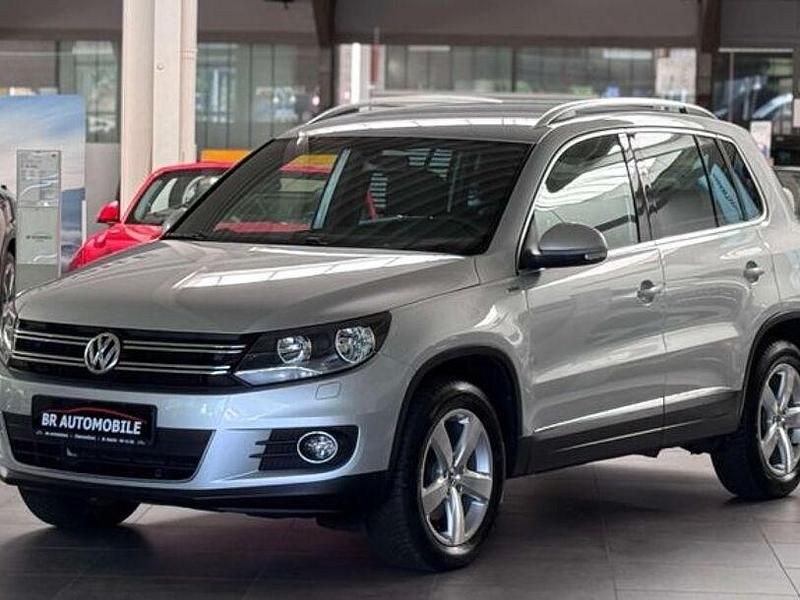 Gebraucht VW Tiguan LOUNGE 150 PS (110 kW) 2016 Reflexsilber metallic SUV