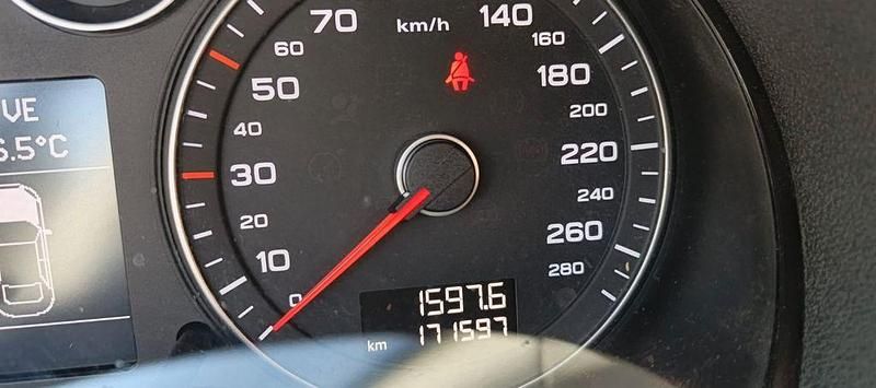 Gebraucht Audi A3 Ambiente 125 PS (91 kW) 2010 Schwarz Kleinwagen