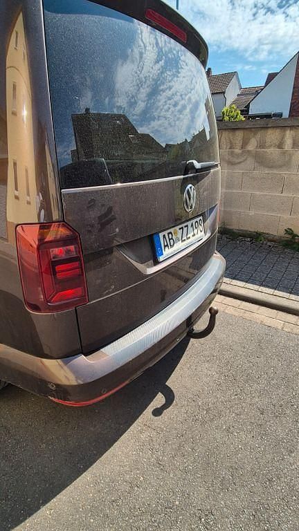Gebraucht VW Caddy Maxi Trendline 150 PS (110 kW) 2016 Braun Van / Kleinbus