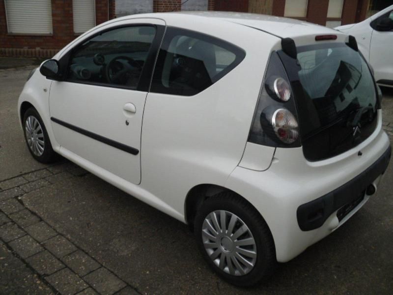 Gebraucht Citroën C1 68 PS (50 kW) 2009 Weiß Kleinwagen
