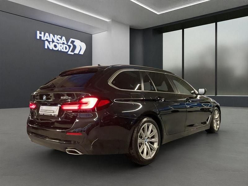 Gebraucht BMW 530e Performance 292 PS (214 kW) 2024 Schwarz Limousine
