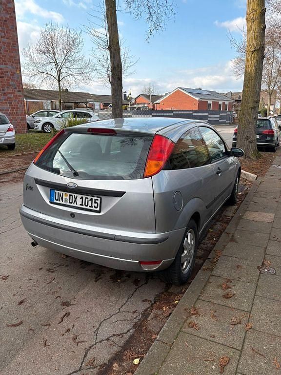 Gebraucht Ford Focus 101 PS (74 kW) 2003 Grau Coupé