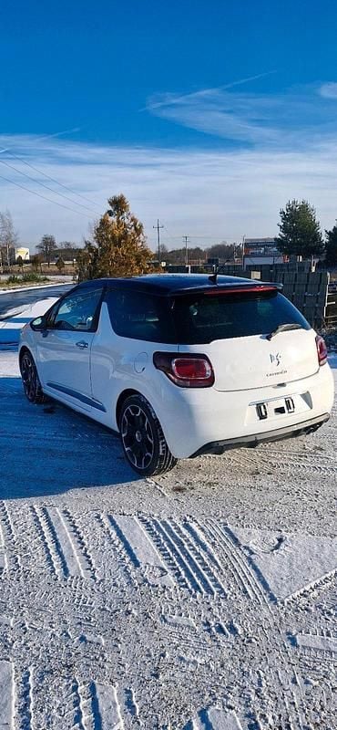 Gebraucht Citroën DS3 Sport Chic 156 PS (114 kW) 2013 Weiß Kleinwagen