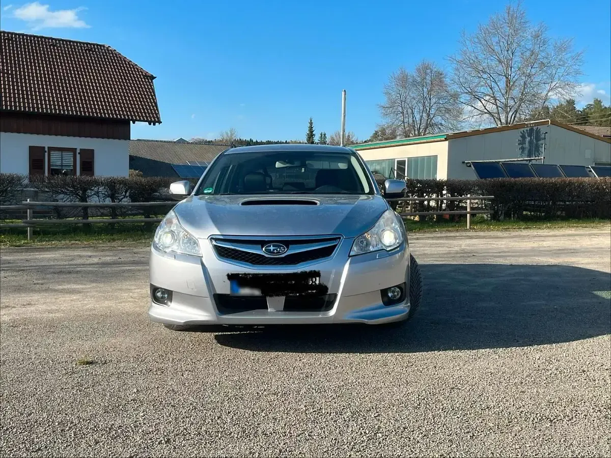 Second-hand Subaru Legacy 150 CP (110 kW) 2012 Gri Break