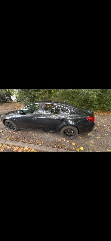 Gebraucht Opel Insignia Innovation 160 PS (117 kW) 2011 Schwarz Limousine