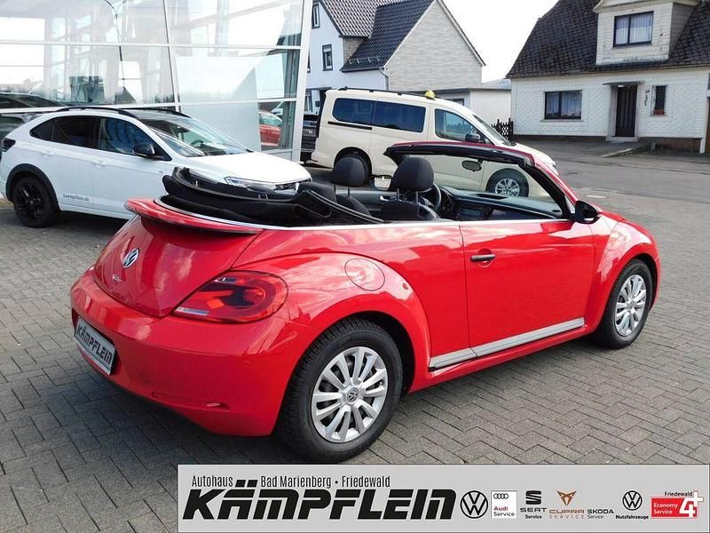 Gebraucht VW Beetle Cabriolet 105 PS (77 kW) 2015 Rot Cabrio
