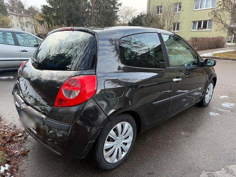 Gebraucht Renault Clio III 101 PS (74 kW) 2007 Schwarz Kleinwagen