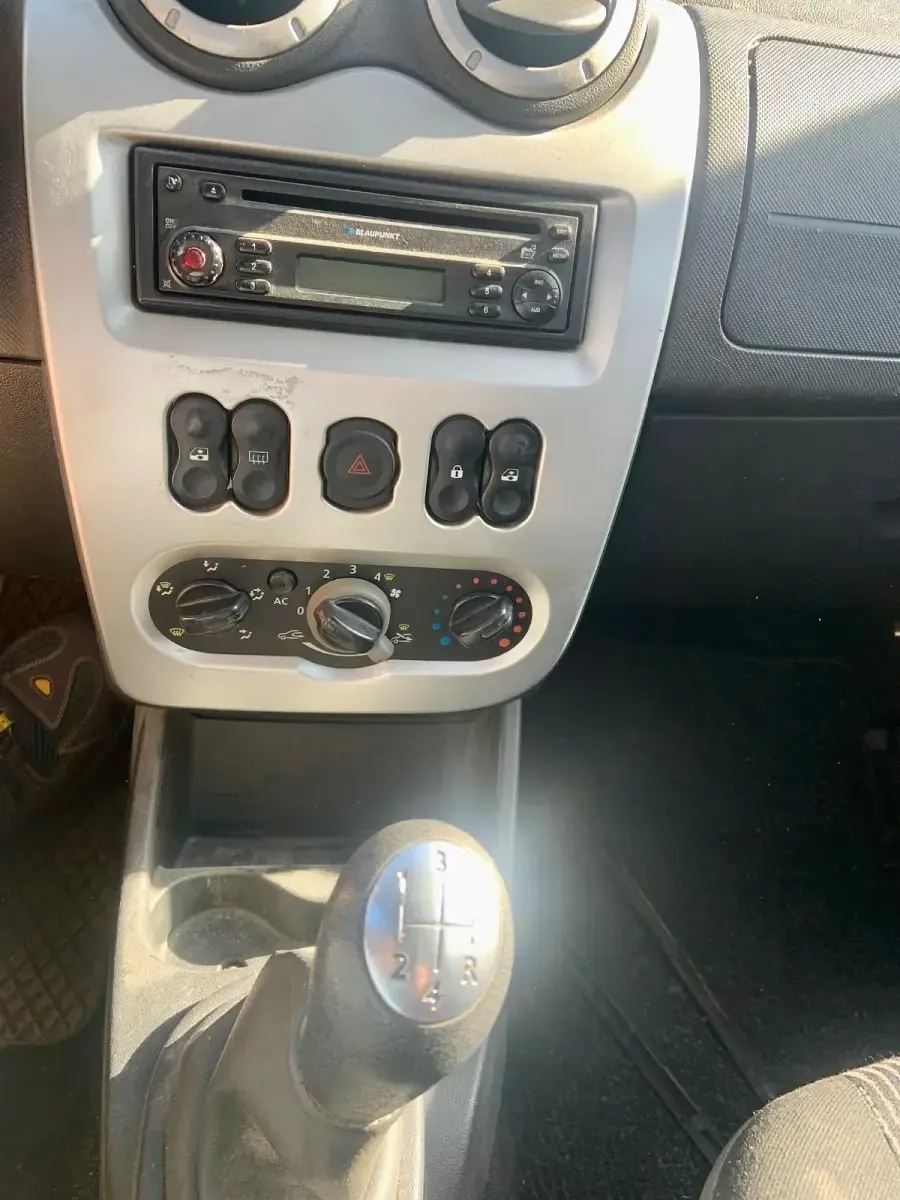 Gebraucht Dacia Logan 87 PS (63 kW) 2010 Grün Kombi