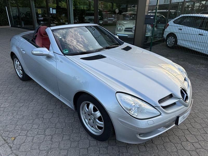 Silber Gebraucht 2004 Mercedes SLK200 Cabrio | 6.950 € (Fairer Preis) - Bild 1/4
