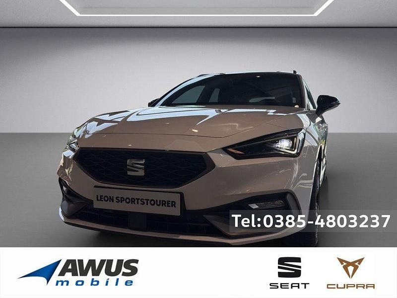 Weiß Neu 2025 Seat Leon ST Black Edition Kombi | 38.990 € - Bild 1/4