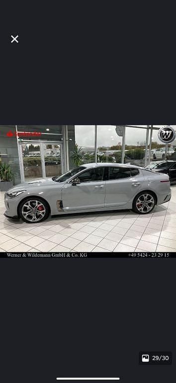 Grau Gebraucht 2018 Kia Stinger Limousine | 33.250 € (Fairer Preis) - Bild 1/4