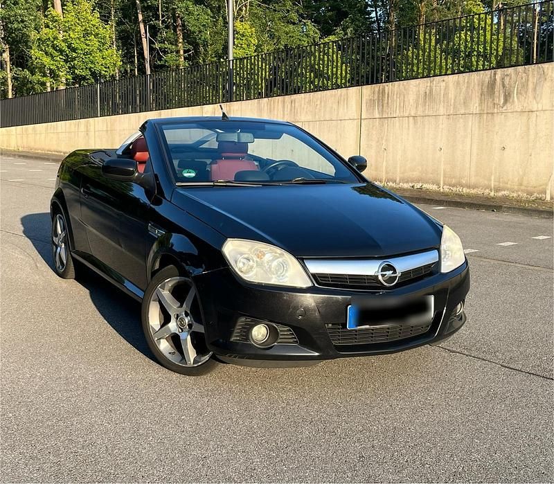 Schwarz Gebraucht 2009 Opel Tigra Cabrio | 2.000 € (Fairer Preis) - Bild 1/4