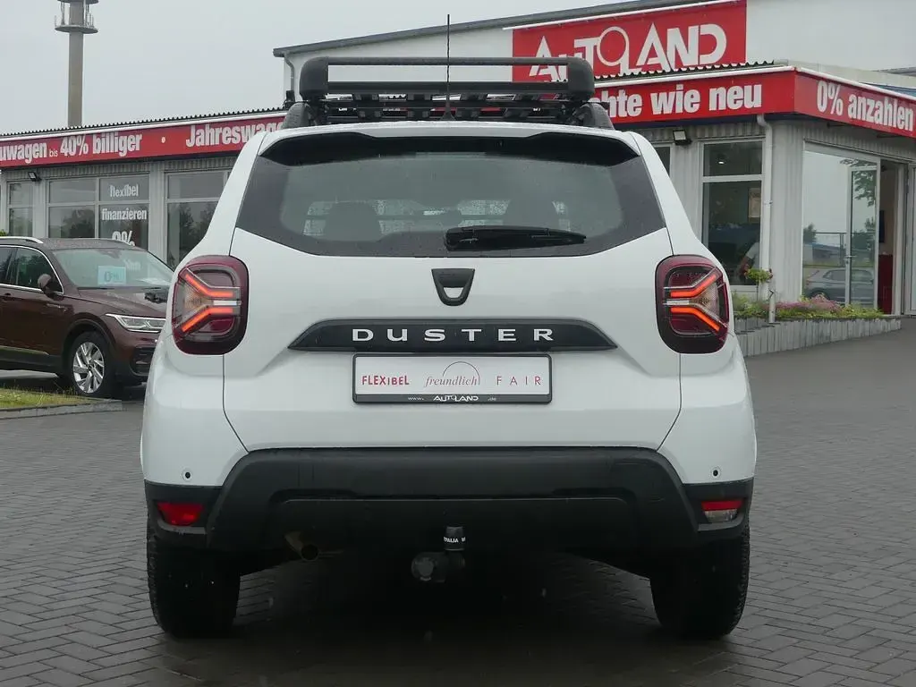Gebraucht Dacia Duster Comfort 91 PS (66 kW) 2022 Weiß SUV