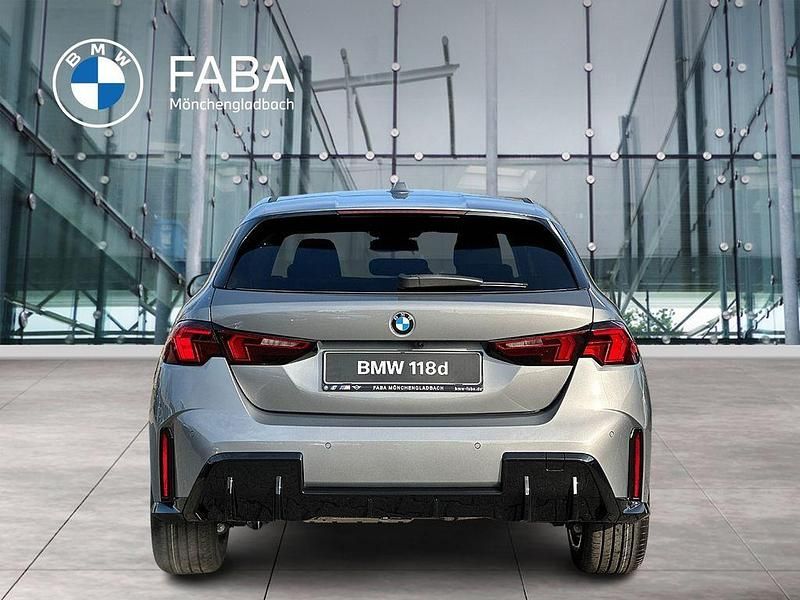 Neu BMW 118 Performance 150 PS (110 kW) 2025 Grau Kleinwagen