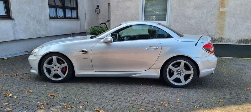 Grau Gebraucht 2006 Mercedes SLK280 AMG Cabrio | 7.800 € (Guter Preis) - Bild 1/4