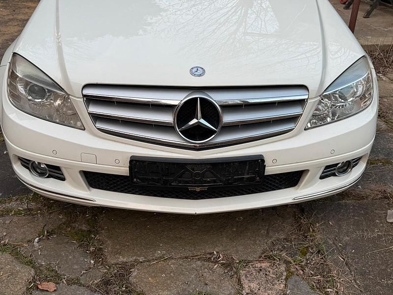 Gebraucht Mercedes C250 204 PS (150 kW) 2010 Weiß Kombi