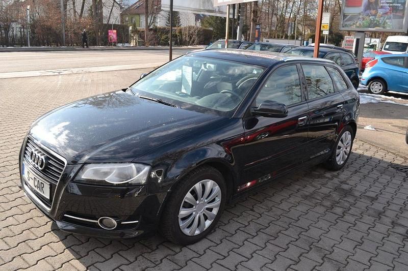 Gebraucht Audi A3 Ambition 125 PS (91 kW) 2012 Schwarz Limousine