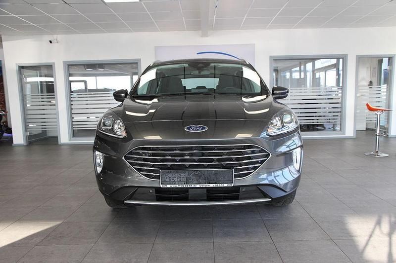 Gebraucht Ford Kuga Titanium 152 PS (111 kW) 2022 Grau SUV