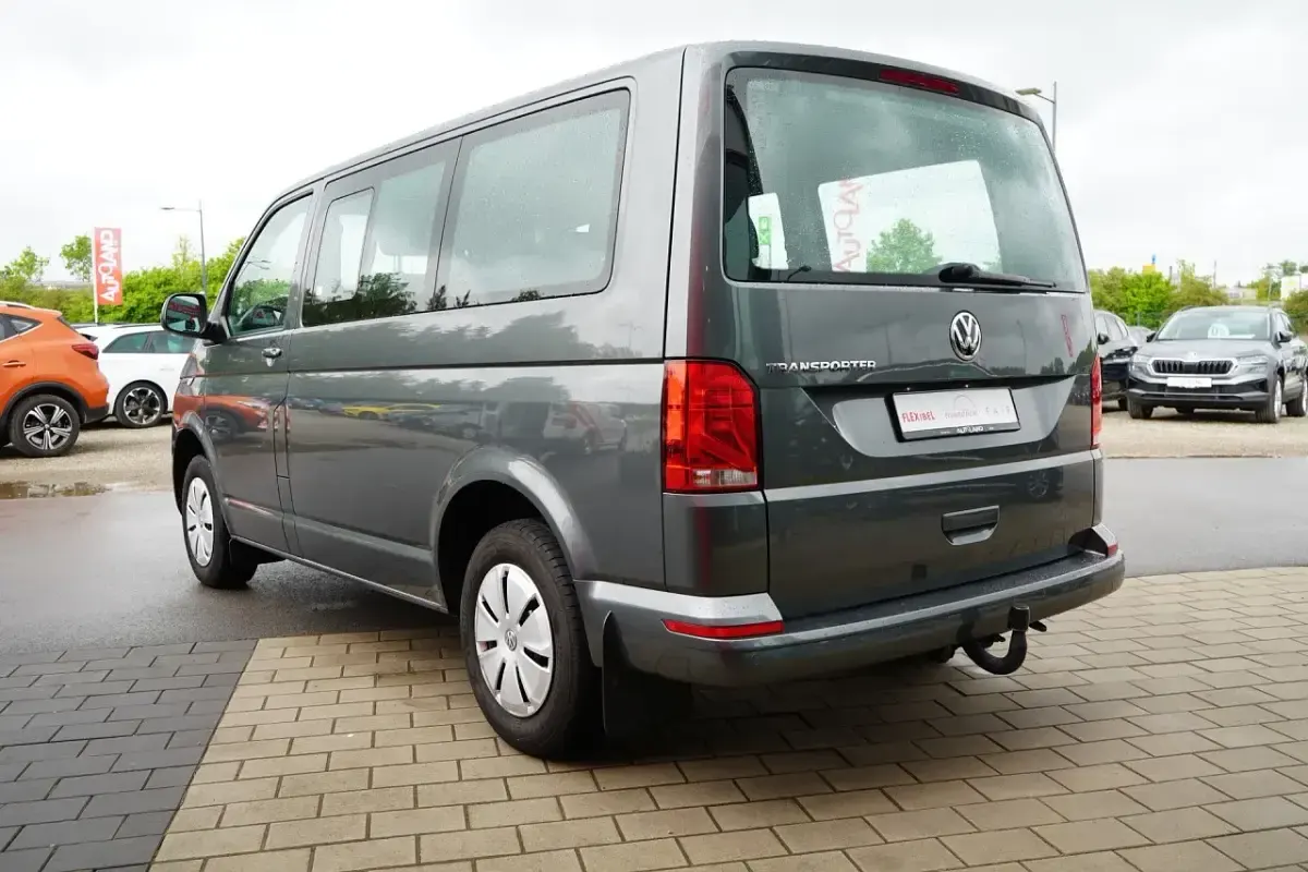 Gebraucht VW T6.1 150 PS (110 kW) 2023 Grau Van