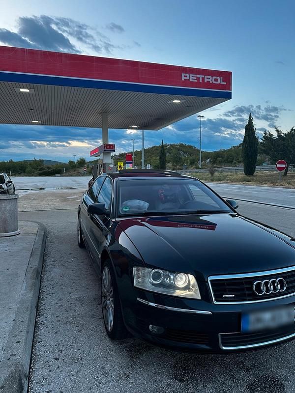 Gebraucht Audi A8L Ambiente 275 PS (202 kW) 2004 Andere farben Limousine