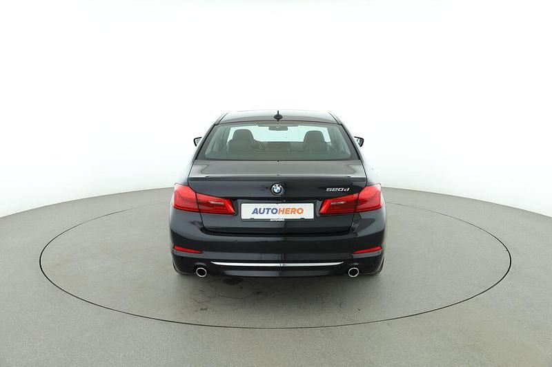 Second-hand BMW 520 Luxury Line 190 CP (139 kW) 2019 Negru Berlinǎ