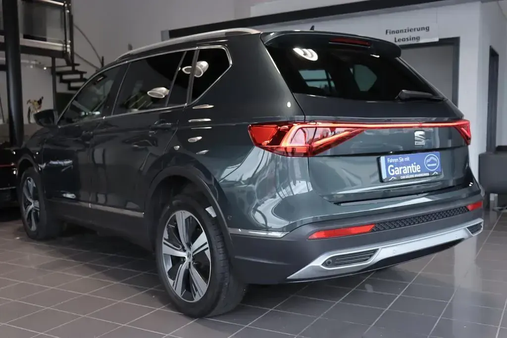 Gebraucht Seat Tarraco Xperience 150 PS (110 kW) 2023 "camouflage" gr]n SUV