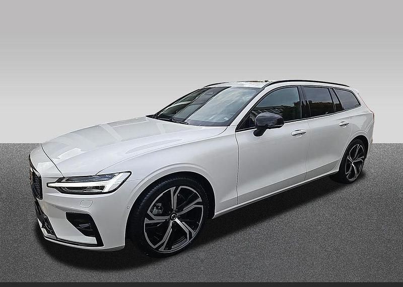 Weiß Gebraucht 2025 Volvo V60 Plus Kombi | 37.998 € (Guter Preis) - Bild 1/4