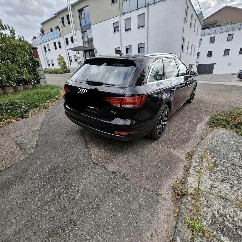 Gebraucht Audi A4 Design 150 PS (110 kW) 2018 Kombi