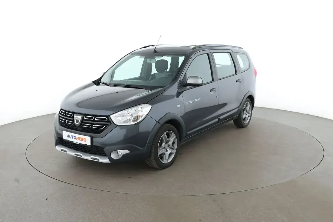 Gebraucht Dacia Lodgy Stepway 131 PS (96 kW) 2021 Van / Kleinbus