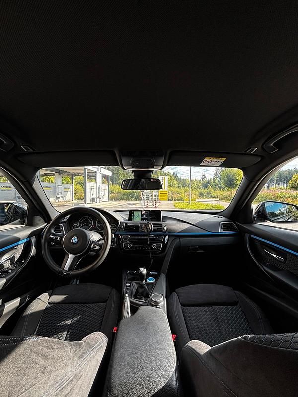 Second-hand BMW 340 Performance 326 CP (239 kW) 2017 Berlinǎ