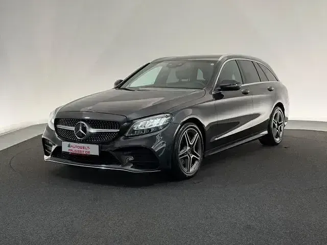 Gebraucht Mercedes C180 AMG line 156 PS (114 kW) 2021 Grau Limousine